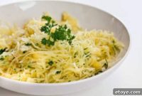 Golden Garlic Butter Spaghetti Squash