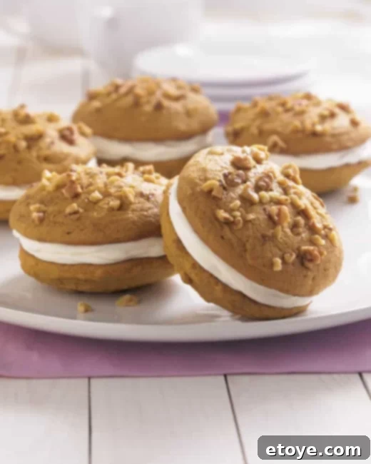 Autumn Pumpkin Whoopie Delights 1 featured 11959