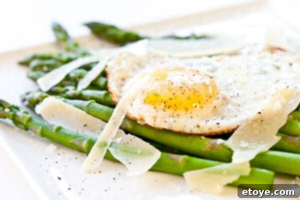 Parmesan Asparagus with Fried Egg 1 featured 12252