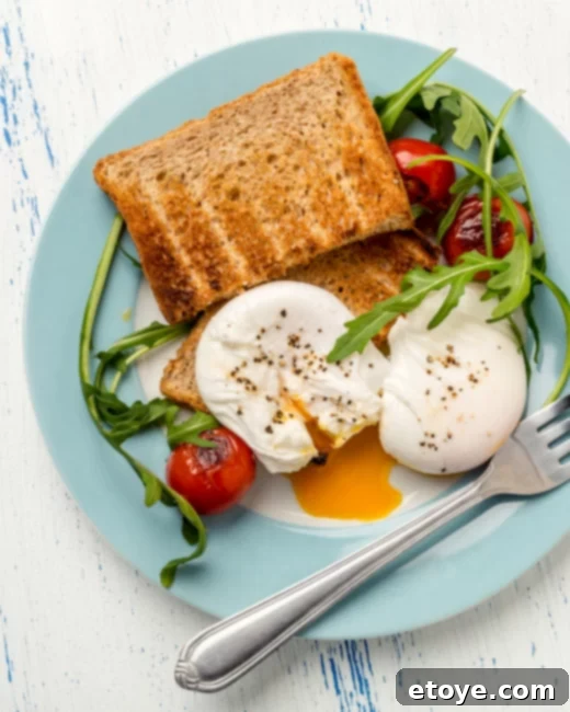 Easy Microwave Poached Eggs 1 featured 123096