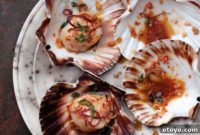 Seared Scallops with Zesty Chili and Fresh Basil
