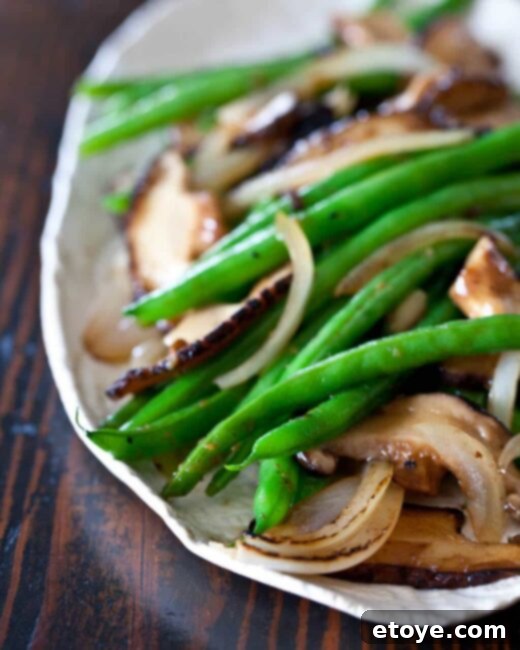 Savory Shiitake and Green Bean Stir-Fry 1 featured 20842