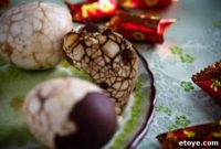 The Art of Chinese Marbled Tea Eggs