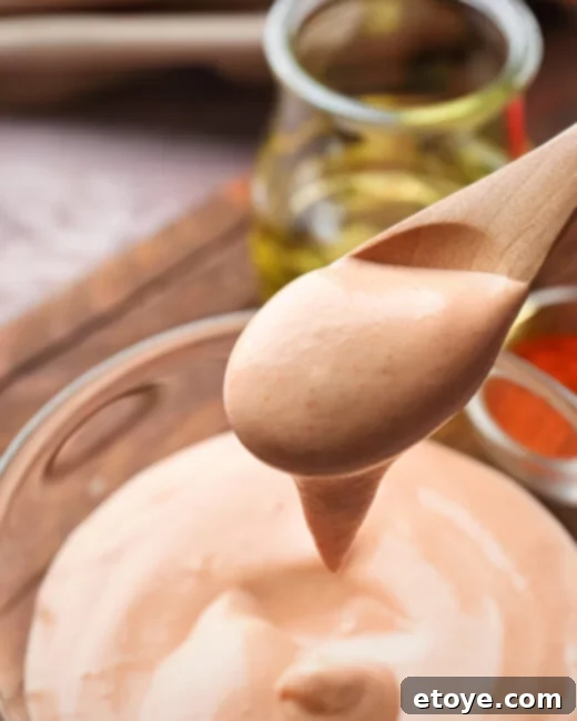 Zesty Creamy Taco Salad Dressing 1 featured 240007