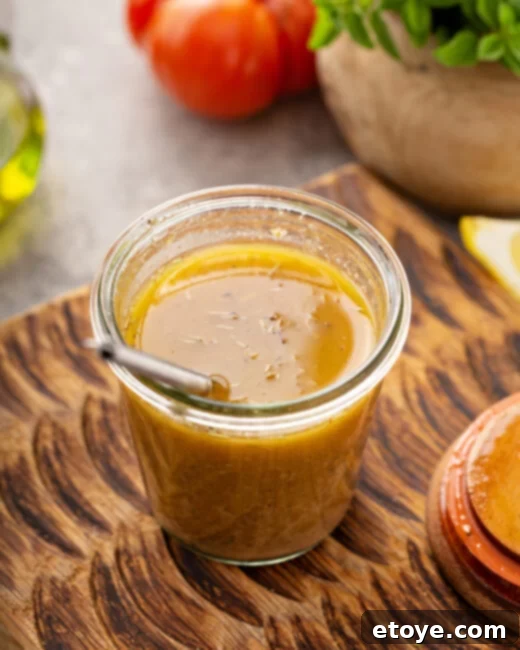 Bold Smoky Sofrito Dressing 1 featured 240047