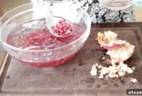 Open a Pomegranate Without the Bloody Mess