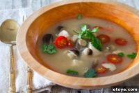 Spicy and Tangy Thai Chicken Soup