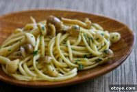 Shimeji Mushroom Japanese Noodle Delight