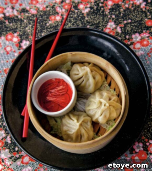 How to Make Pork and Crab Xiao Long Bao 1 featured 38446