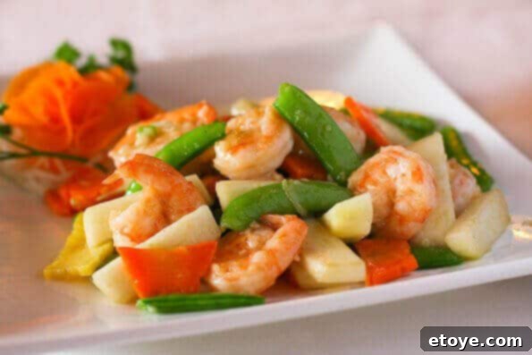 Sweet Pear and Zesty Shrimp Stir-Fry 1 featured 5594