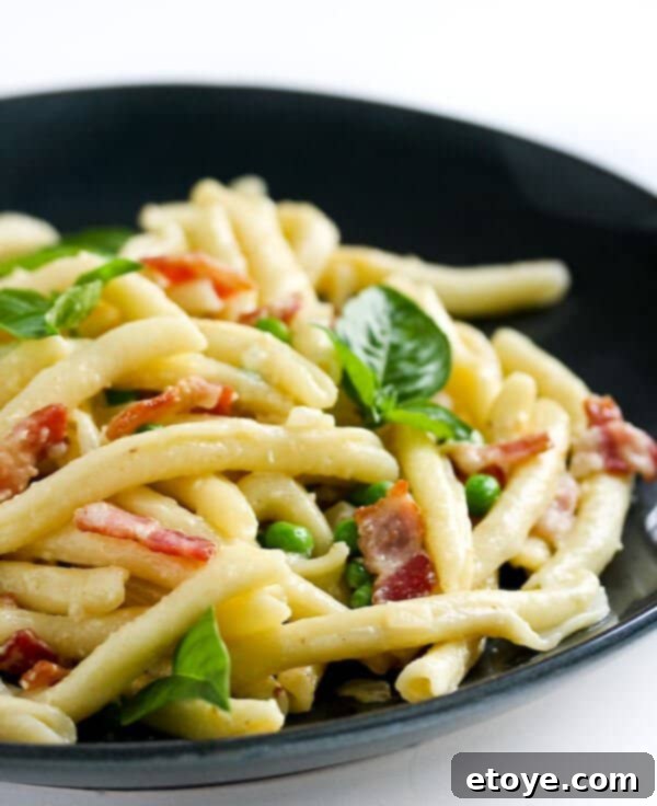 Creamy Bacon and Pea Pasta 1 featured 6598