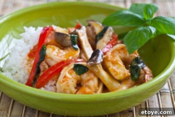10-Minute Shrimp & Mushroom Thai Curry 12 Thai shrimp curry served over steamed rice