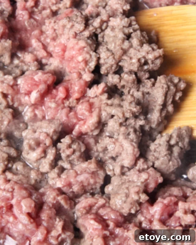 Microwave Magic: Quick Ground Beef Dishes 4 partially cooked ground beef.