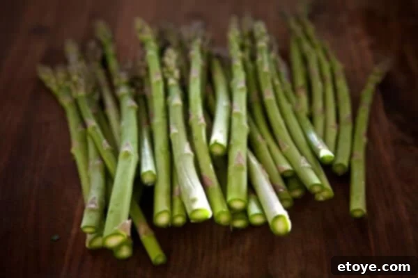 asparagus-fried-egg-parmesan-recipe-5131 Bottom ends of fresh asparagus showing milky translucent centers