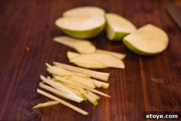 Chicken Sausage & Apple Slaw 9 Matchstick-cut apples, perfect for adding crunch and tartness to slaw