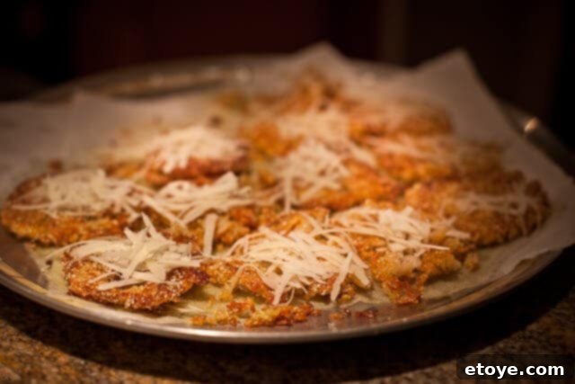 Flank Steak & Chèvre Toasts 8 Crispy rice cakes topped with melting Manchego cheese, a delightful appetizer.