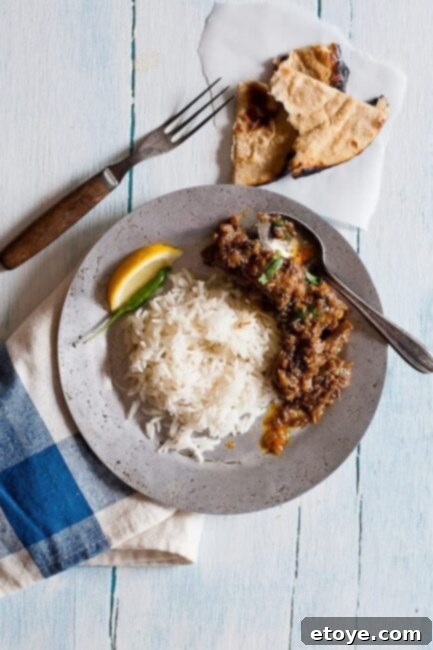 Vibrant Chicken Vindaloo