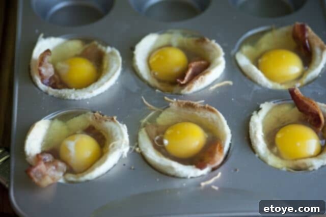 bacon egg and toast cups_10