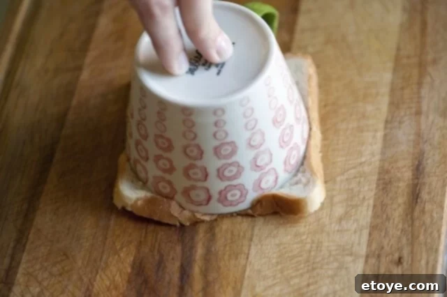 bacon egg and toast cups_1