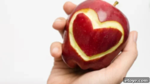 Reduction of heart disease risk with apple consumption