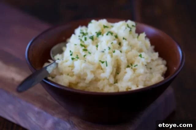 Cauliflower Mashed Potatoes Recipe bowl of Cauliflower Mash