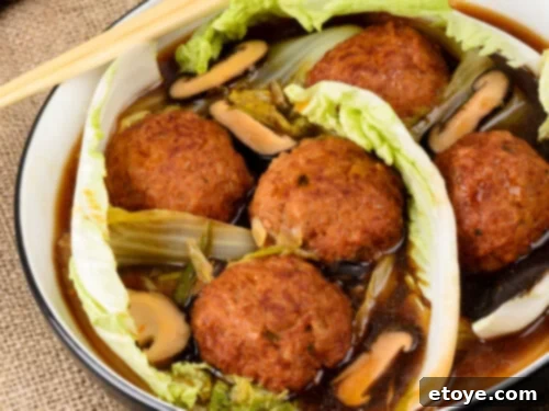 Feast Your Way to Fortune: 15 Auspicious Lunar New Year Dishes 13 Chinese New Year lions head meatballs