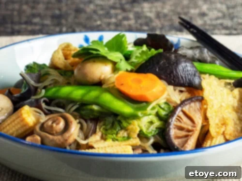 Feast Your Way to Fortune: 15 Auspicious Lunar New Year Dishes 6 Chinese New Year buddha's delight