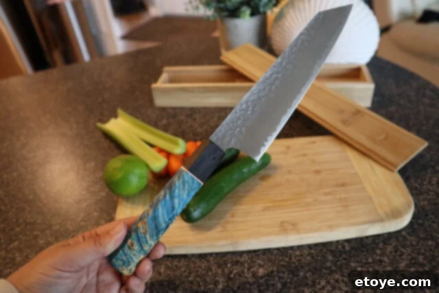 Oishya Seki Kyuba KATA Chef’s Knife Bunka 18cm in its elegant wooden box