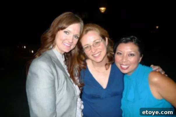 Wraptastic Halloween 2 Food blogger Ree Drummond (The Pioneer Woman), Elise Bauer of Simply Recipes, and the author at a Chicago event