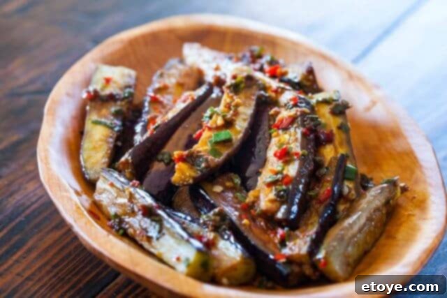  Eggplant with Spicy Garlic Sauce in a bowl
