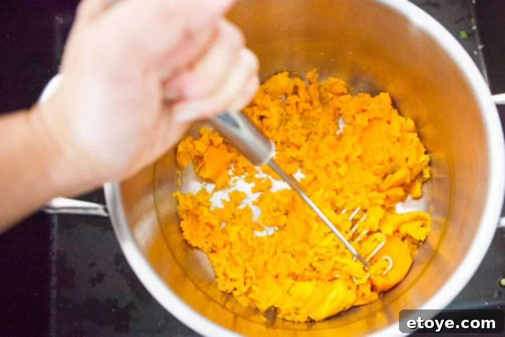 Sweet Potato Casserole Recipe - Mash Sweet Potatoes Sweet Potato Casserole Recipe - Mash Sweet Potatoes