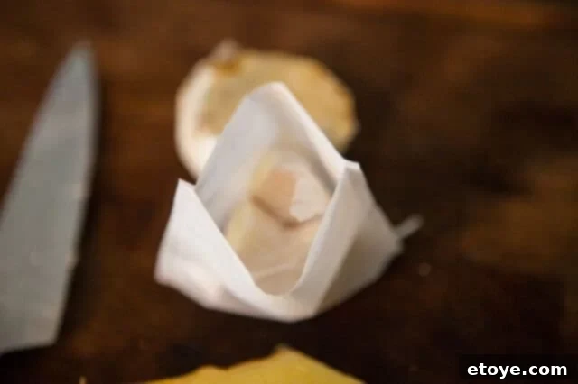 Slow Cooker Bone Broth Recipe - Asian DIY Herb Pouch Slow Cooker Bone Broth Recipe - Asian DIY Herb Pouch