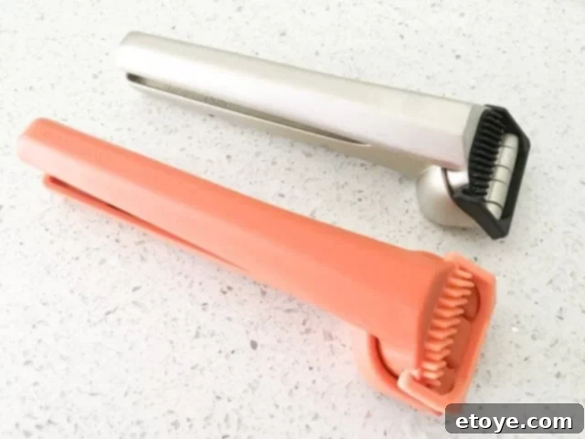 Dreamfarm Garject Lite: Lightweight Plastic Alternative Garlic Press