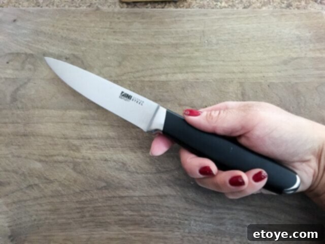 Fini Utility Knife: Versatile and thoughtfully designed for various tasks