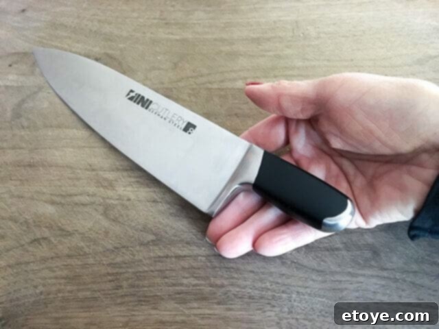 Fini Cutlery Knives: Ergonomic design that promotes the pinch grip