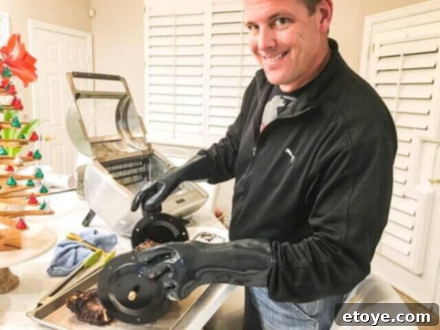 Ronco 5250 EZ Store Rotisserie Oven: Included Gloves