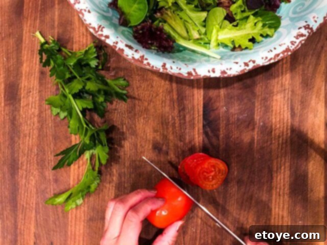 Wüsthof Classic Ikon 6-inch Utility Knife slicing