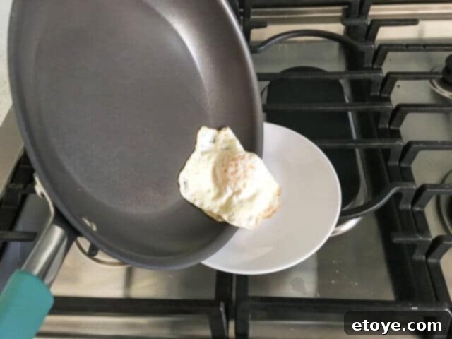 Rachael Ray Hard Anodized Cookware Set Review and Your Chance to Win 14 Rachael Ray Cucina Hard Anodized Cookware Set - Clean pan after egg