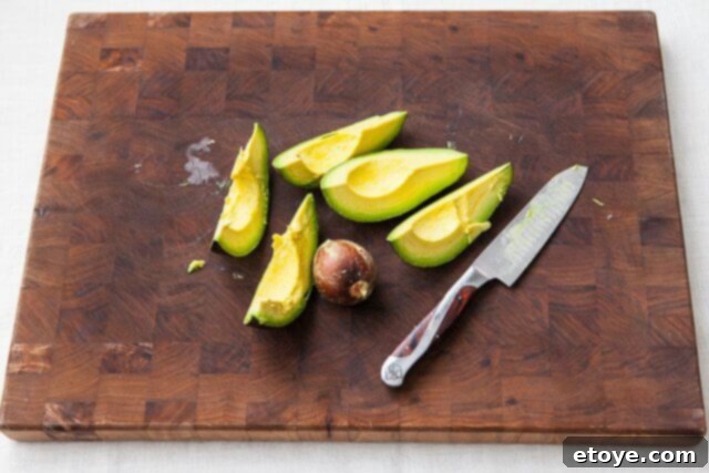 Grapefruit, Avocado and Baby Arugula Salad 20 Sliced avocado ready for salad