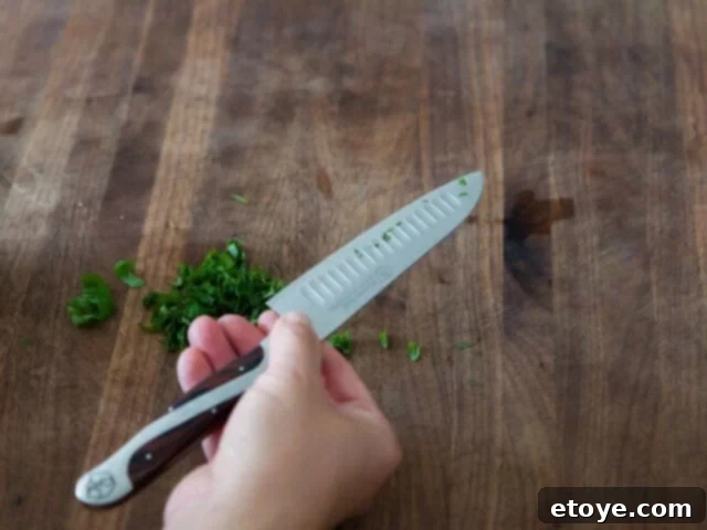 Hammer Stahl Santoku knife with Granton edge