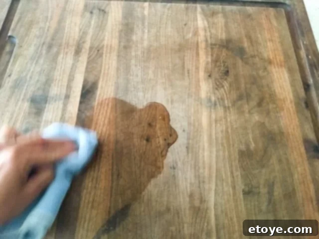 Titan Butcher Blocks Review - renewing old cutting board with Titan vitality oil Renewing old cutting board with Titan Vitality Oil