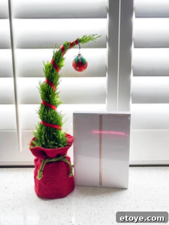 The Year's Final Apple iPad Giveaway 3 Close-up of a gold Apple iPad, highlighting its features for the giveaway