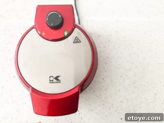 Kalorik Heart Waffle Maker Review and Giveaway 3 Kalorik Heart Waffle Maker - Controls