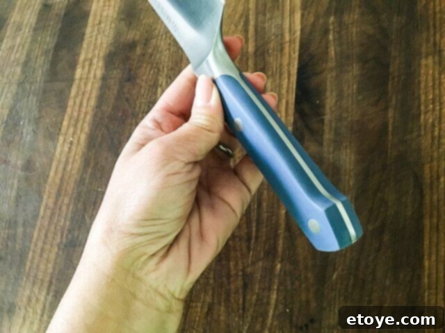 Win a Misen Knife Set 6 Misen Chef's Knife handle design