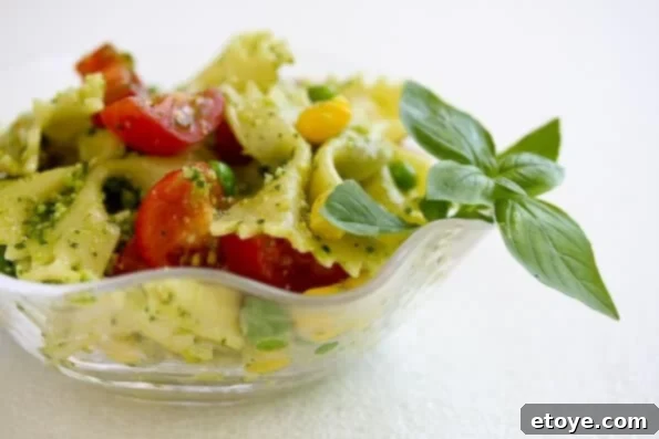 Delicious Peanut Pesto and Peas Pasta Salad - Close Up