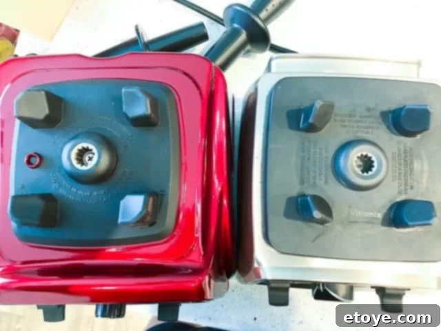 Cusibox 68oz Professional Blender Review & Giveaway 6 Detailed view of the Cusibox Blender's all-metal drive system