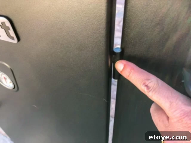 Cuisinart Vertical Electric Smoker Full Review Plus Giveaway 4 Close-up of welding on the Cuisinart smoker door