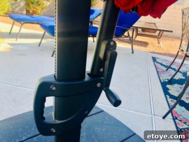 Simply Shade 11-ft Auto-Tilt Umbrella Review and Lowes Giveaway 5 Crank mechanism for opening patio umbrella