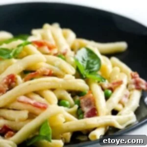 Creamy Bacon and Pea Pasta 2 img 6598 3