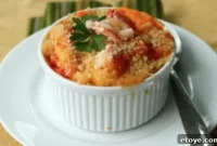 Lobster Mac and Cheese Delight